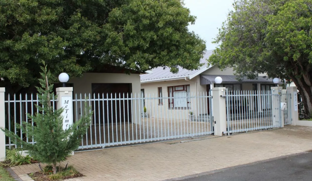 MeTime Guesthouse & Self catering Hartenbos Accommodation Yuppiestay5