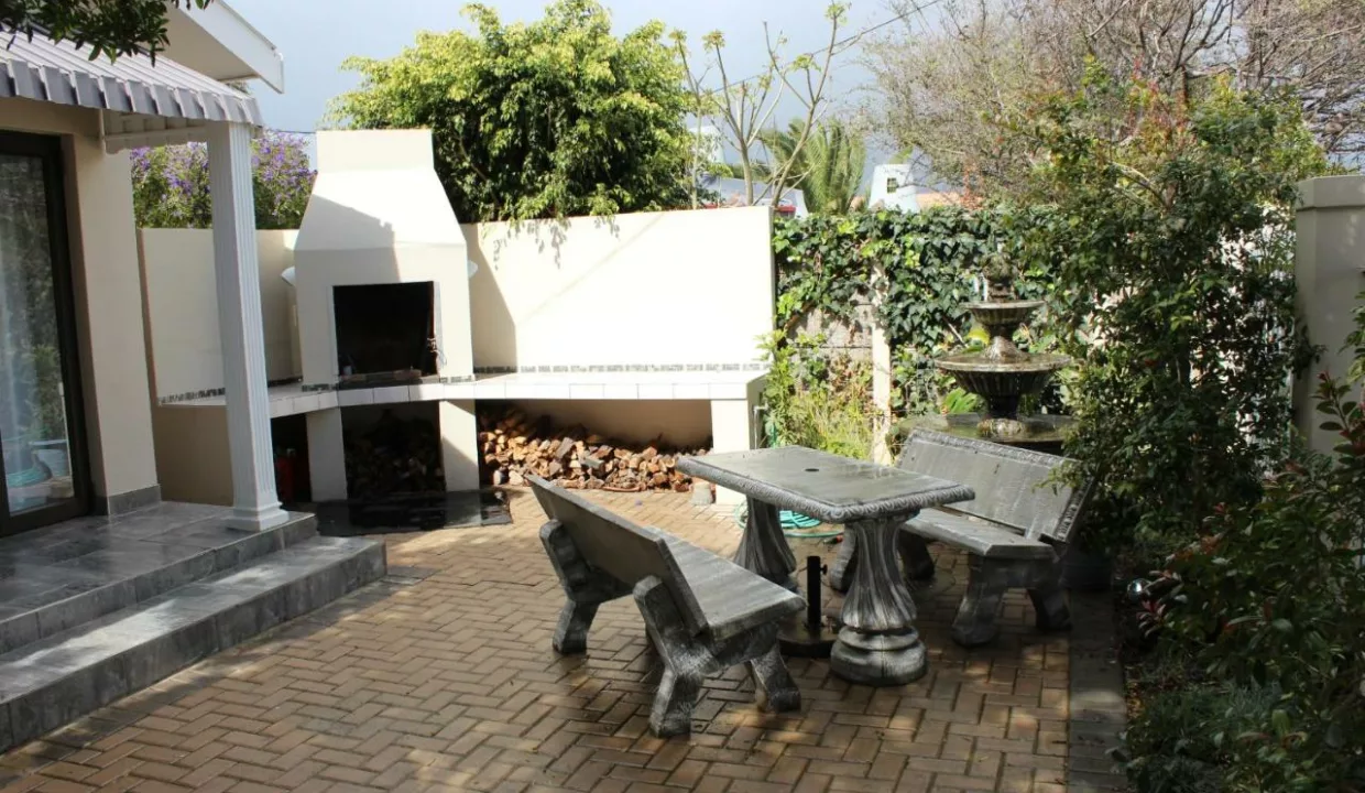 MeTime Guesthouse & Self catering Hartenbos Accommodation Yuppiestay6