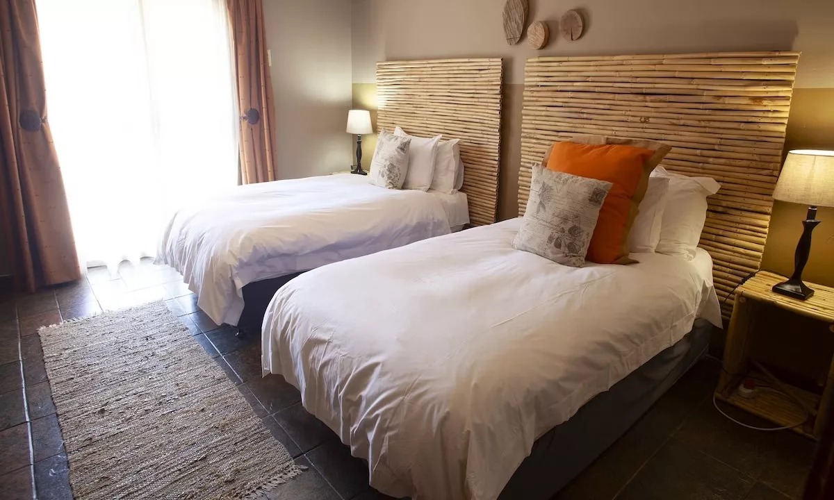 Mziki Safari Lodge Mziki Private Game Reserve Yuppiestay Accommodation (15)