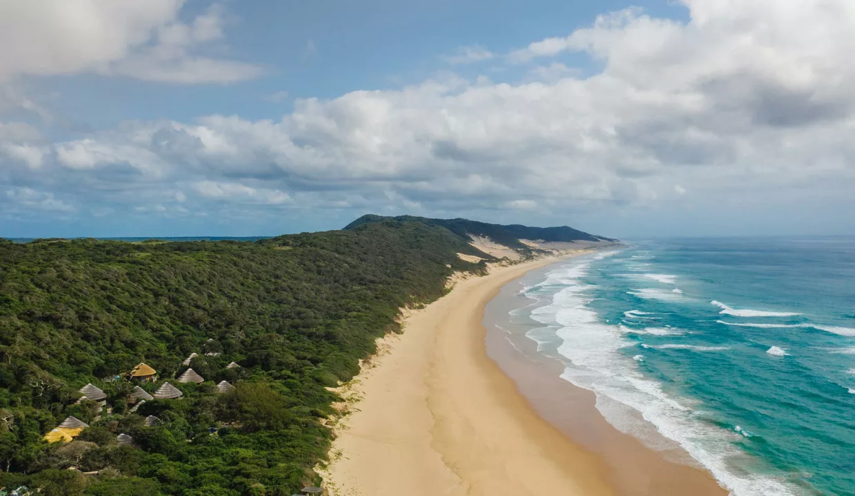 Thonga Beach Lodge Accommodation By Yuppiestay3