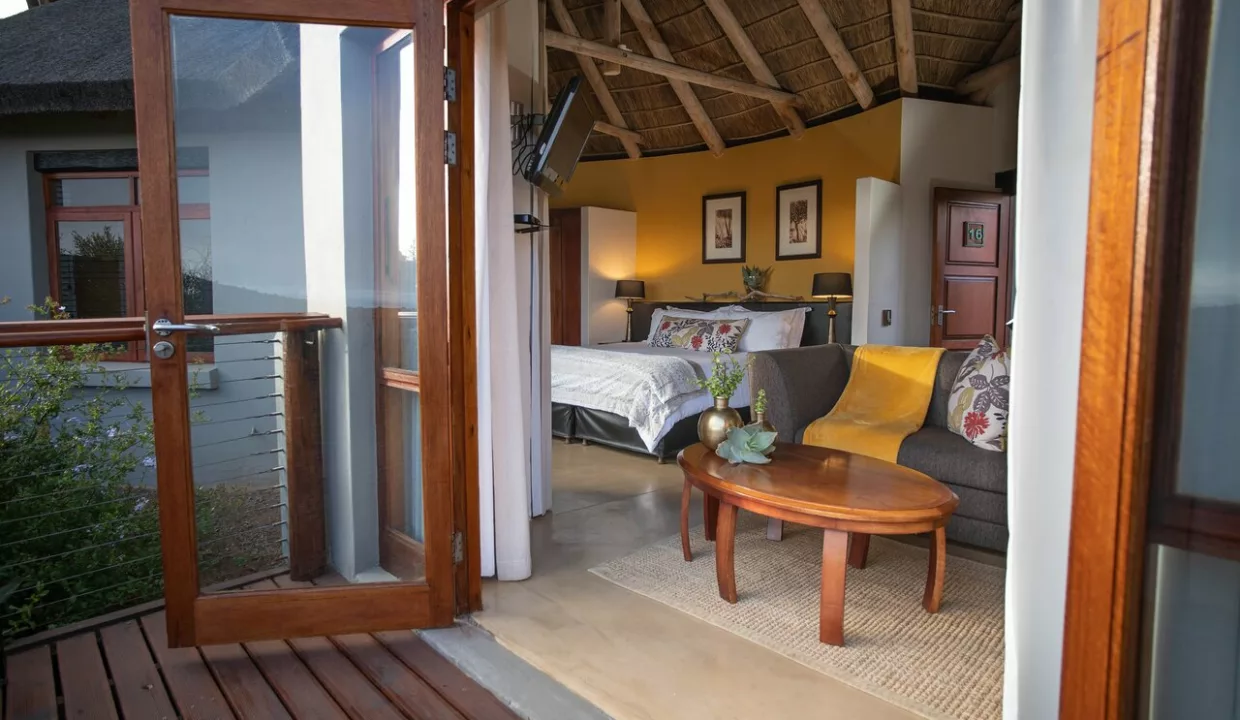 Kuzuko Lodge Accommodation By Yuppiestay27