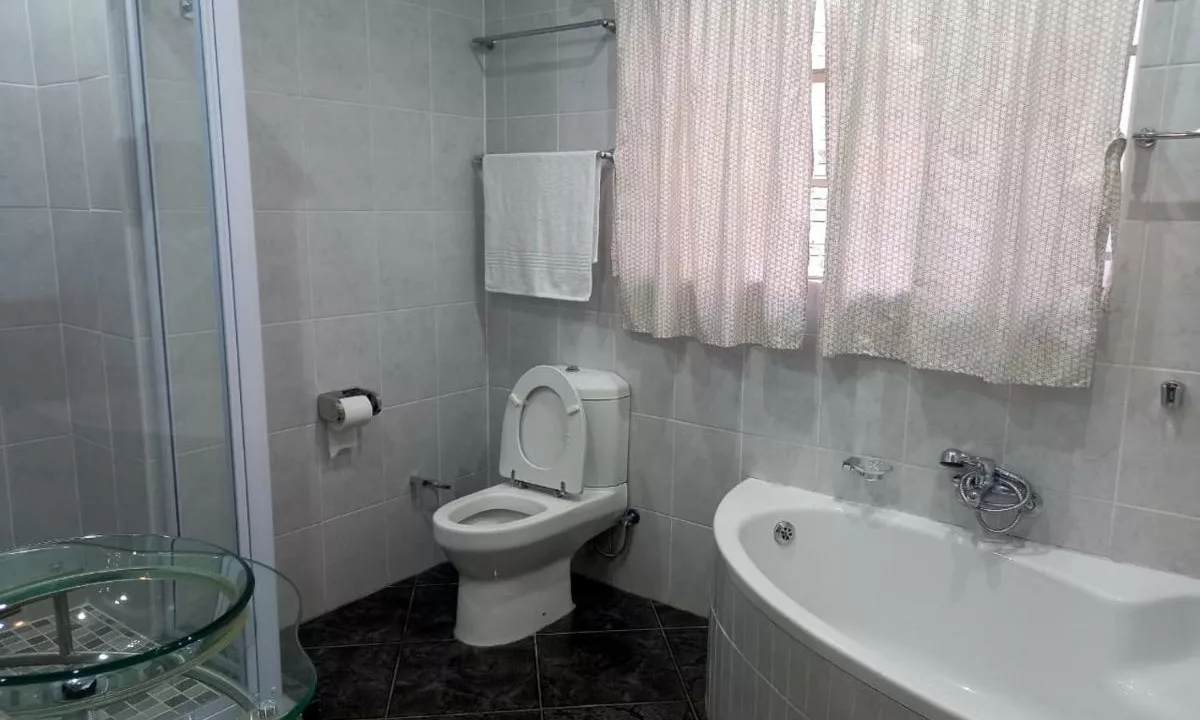 The Hills Guest House Newcastle Accommodation Yuppiestay12