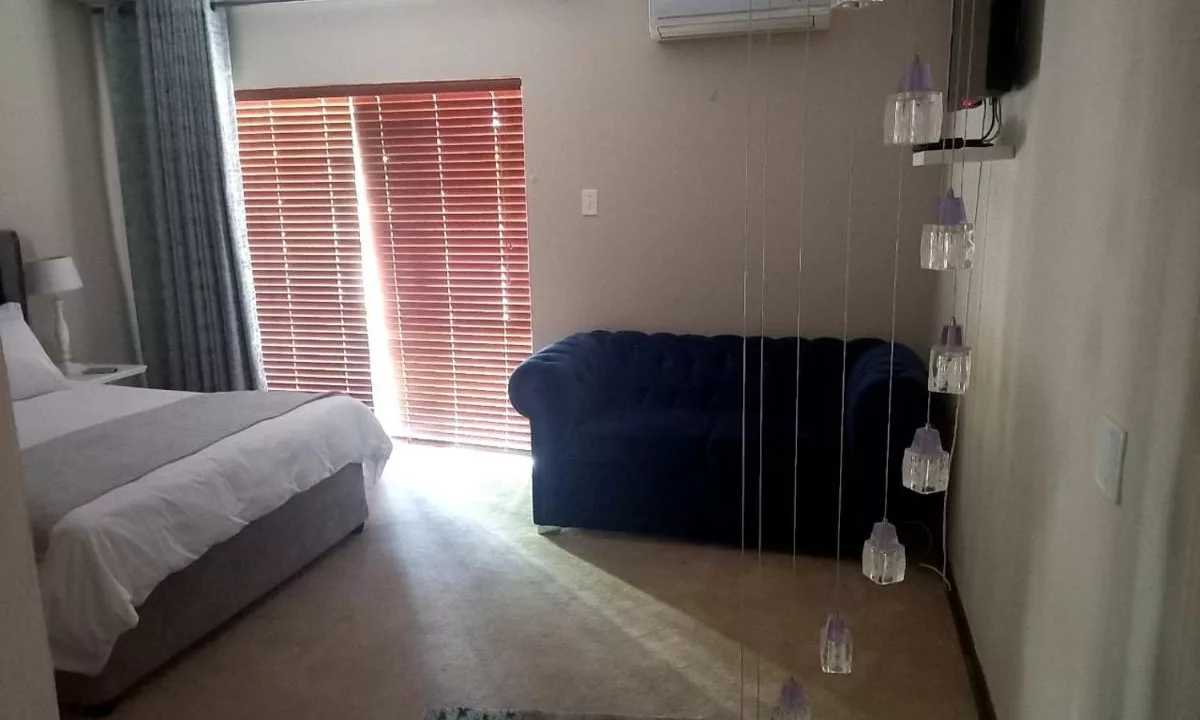 The Hills Guest House Newcastle Accommodation Yuppiestay13