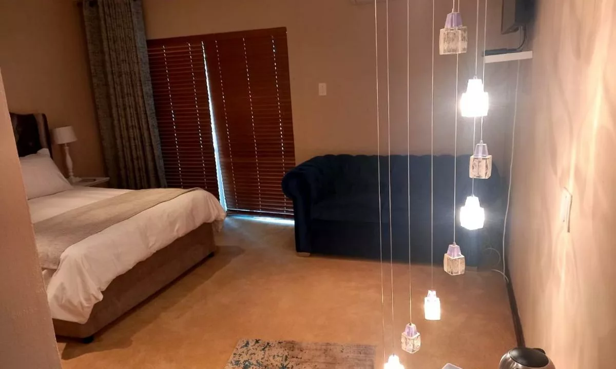 The Hills Guest House Newcastle Accommodation Yuppiestay14