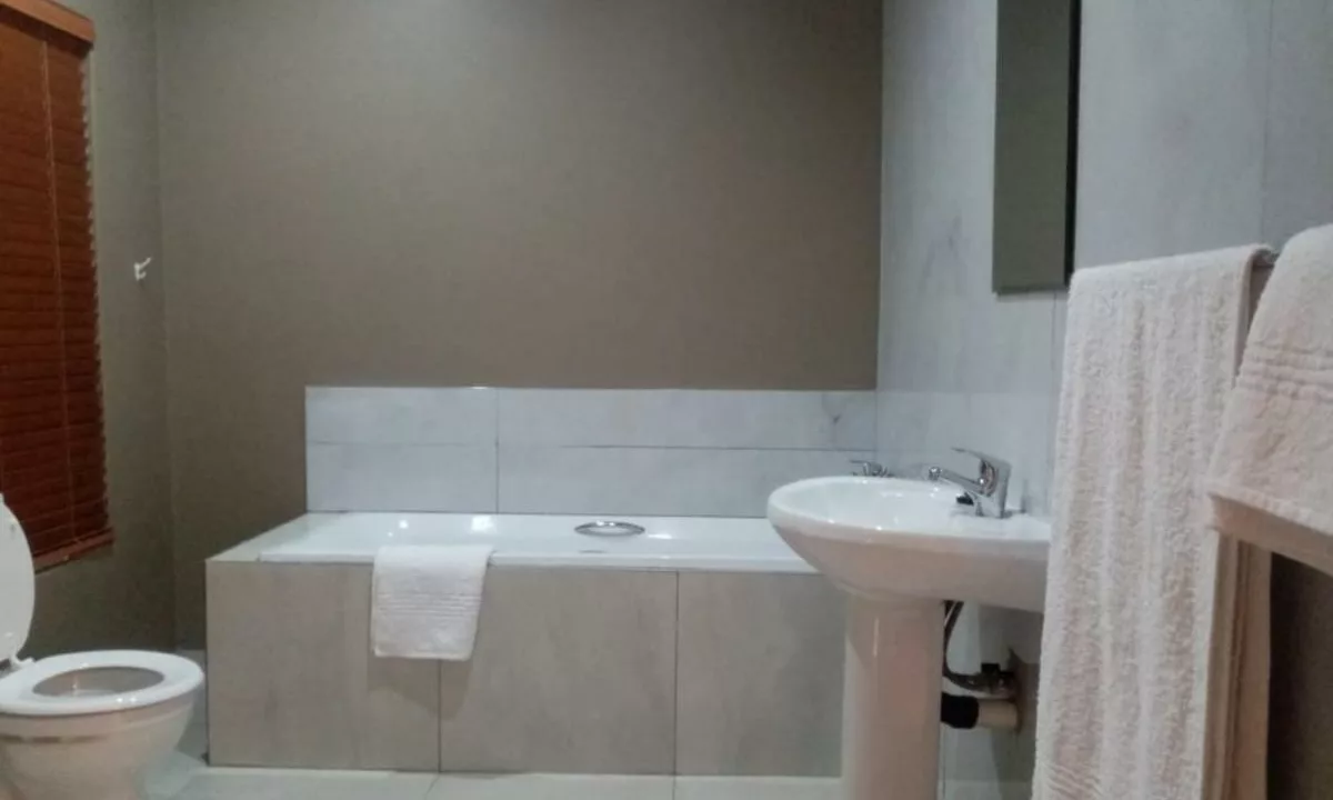 The Hills Guest House Newcastle Accommodation Yuppiestay17