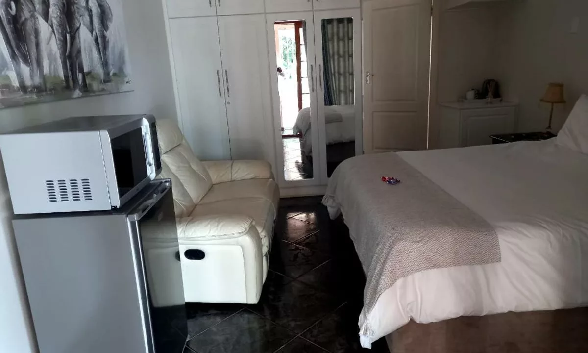 The Hills Guest House Newcastle Accommodation Yuppiestay19