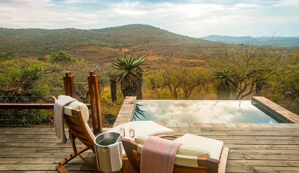 Rhino Ridge Safari Lodge Accommodation By Yuppiestay20