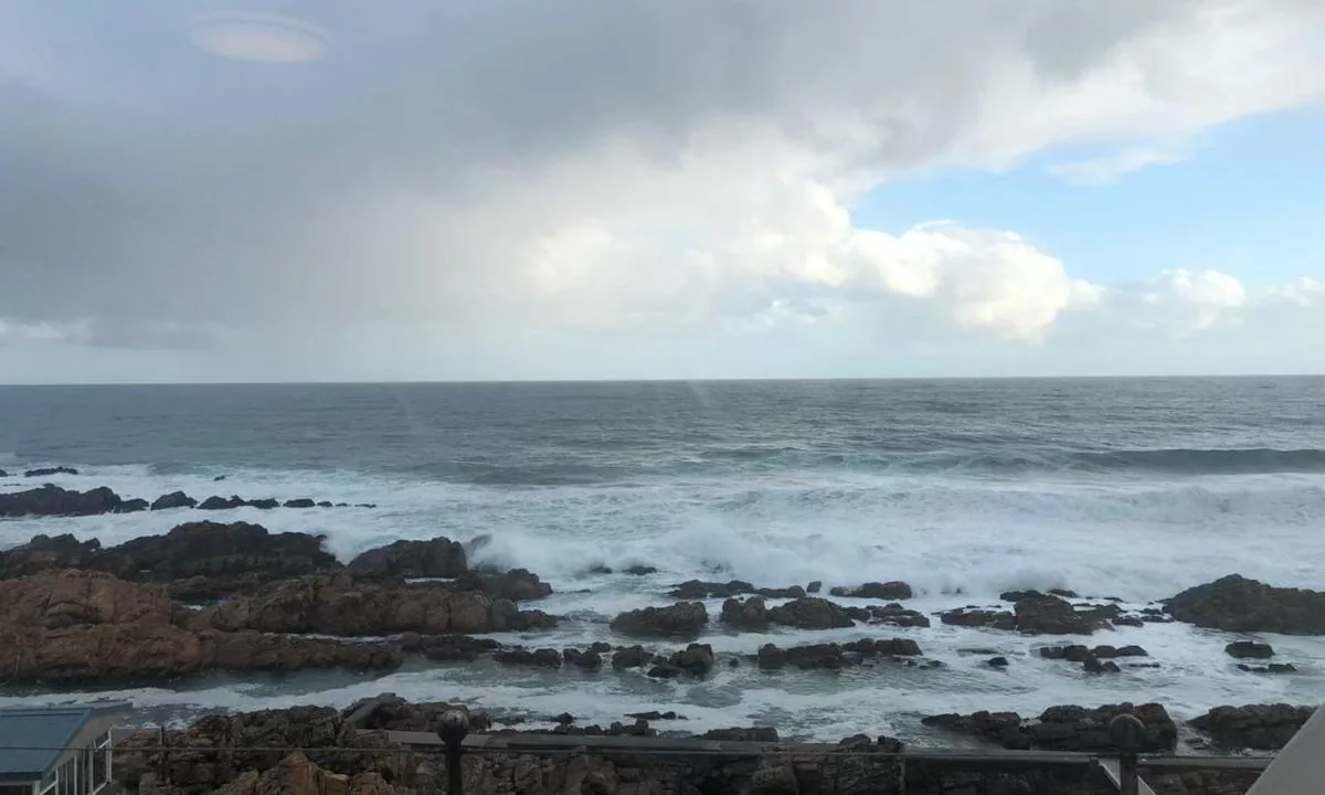 The Point Hotel and Spa Mosselbay Accommodation Yuppiestay24