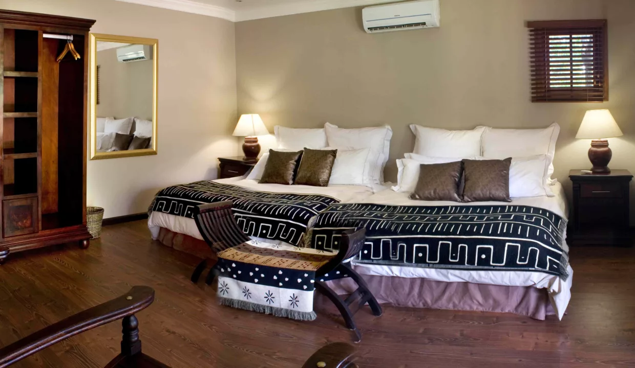 Elle Room