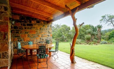 Aloe Cottage with Garden View — Spion Kop Lodge