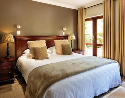 Room 4 – Lagoon Facing Room — Wilderness Manor