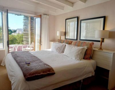Luxury King Room With Shower — Absolute Beach