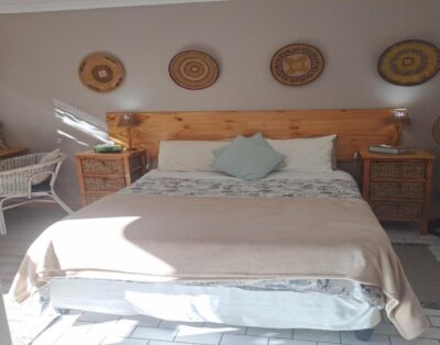 Studio ,Ground floor standard double — a1 kynaston guest house