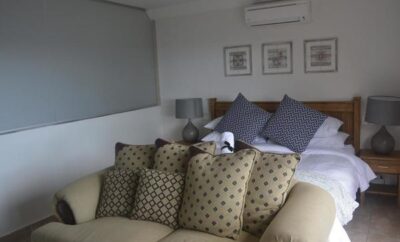 King Room with Sea View — Beach Retreat Guest House