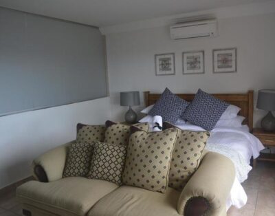 King Room with Sea View — Beach Retreat Guest House