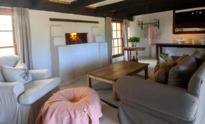 Twin with Tub and Shower — Belle Balance Bush Lodge