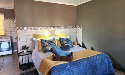 Standard Double Self-catering Chalet — Snips Accommodation