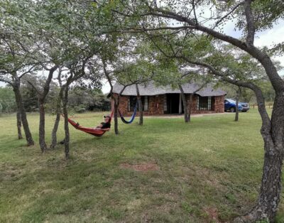 Rhino Chalet with terrace and boma — Moletani Game Ranch