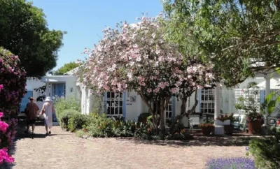 Garden Cottage (Bungalow) — Eastbury Cottage