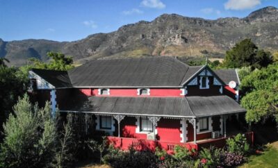 Deluxe Queen Room — Ruby Rose Country House